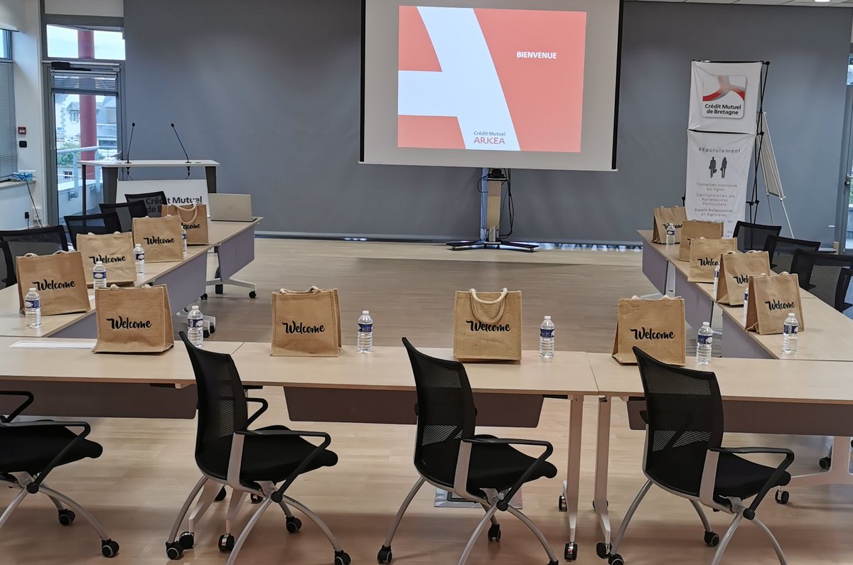 💼🎒 C'est la rentrée <a href="/CreditDd22/">Crédit Mutuel DD22</a>, nous sommes ravis d'accueillir 13 nouveaux recrutés pour ce mois de septembre ! Bienvenue au <a href="/CMBretagne/">CMBretagne</a> chez <a href="/cmarkea/">Crédit Mutuel Arkéa</a>