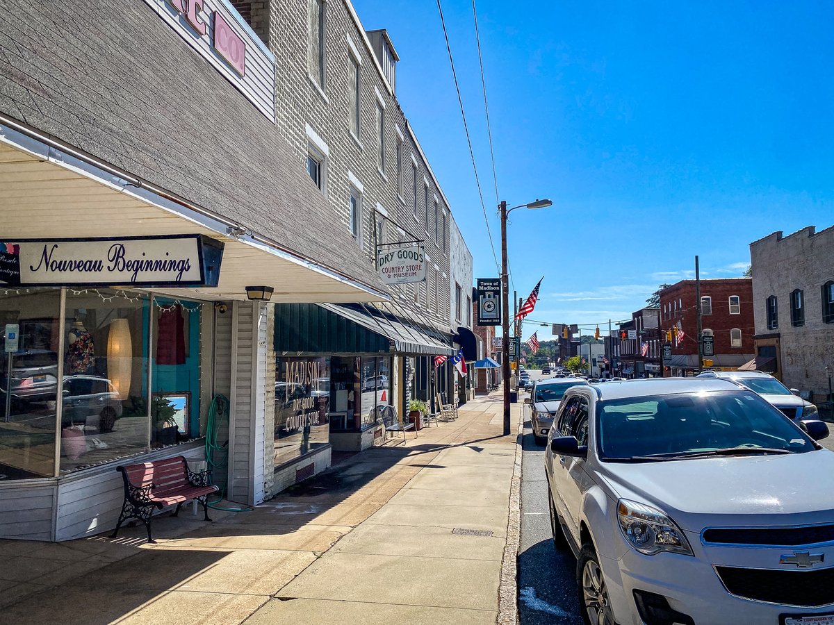 TheSociableAdv's tweet photo. Just north of Greensboro, Madison, NC, is a charming town in Rockingham County that is working hard to revitalize its downtown area.
@VisitNC @RockinghamCoNC
#getoutsideandexplore #explorelocal #madisonnc #rockinghamcountyNC #visitnc https://t.co/orfMw7eyFA