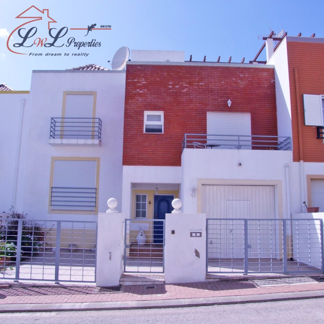 LwLProperties1's tweet photo. New to the market ☀️
Loc: Tavira 
Ref: 25187966
€: 385000€
 
#lwlproperties #Tavira #algarve #portugal #aplaceinthesun #holidayhome #propertyinvestment #Town Houseforsale https://t.co/ZslDA4XTq0