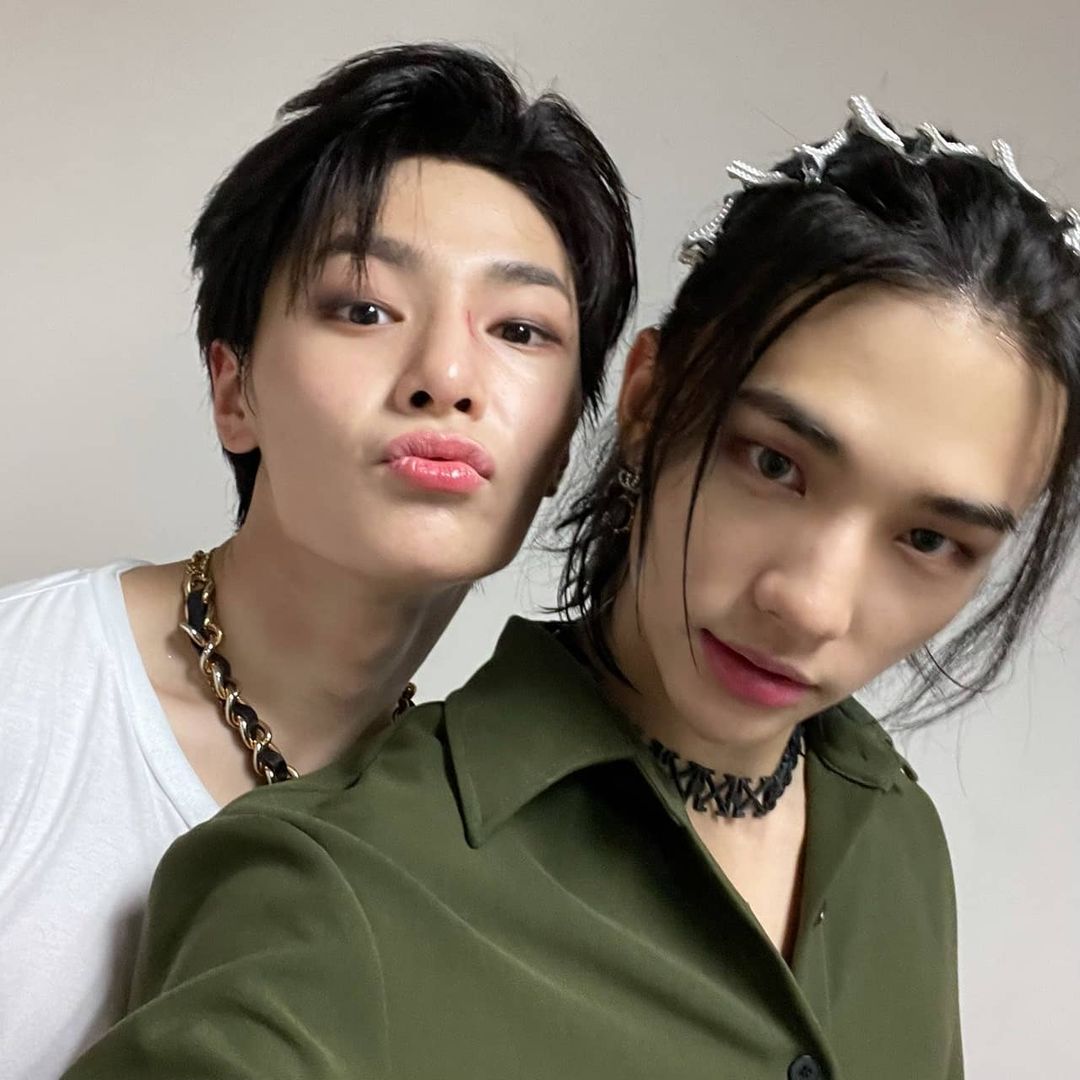 havenhyunin's tweet photo. happy 1 year of this hyunin selca <3 https://t.co/oaFNdJXCtj
