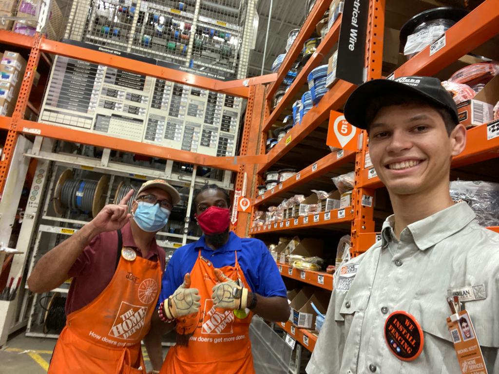 THDFenceCity's tweet photo. ⭐⭐⭐⭐⭐Back at it again with another successful MINI PK Training for our Home Depot associates in store #6356⭐⭐ ⭐⭐⭐
For more information please call 1-833-HD-FENCE for your FREE in-home estimate @homedepot6356  #MINIPK #fencing #homedepot #vinyl #pvc #fence https://t.co/ysTQSnAdk9