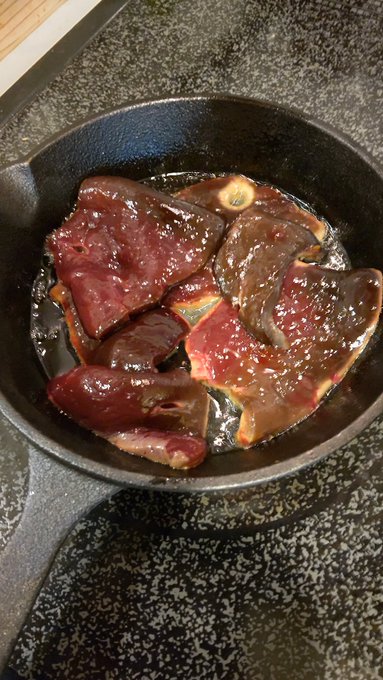 鉄スキレットの、真の力が目覚める…( ˇωˇ ) #100円レバー 