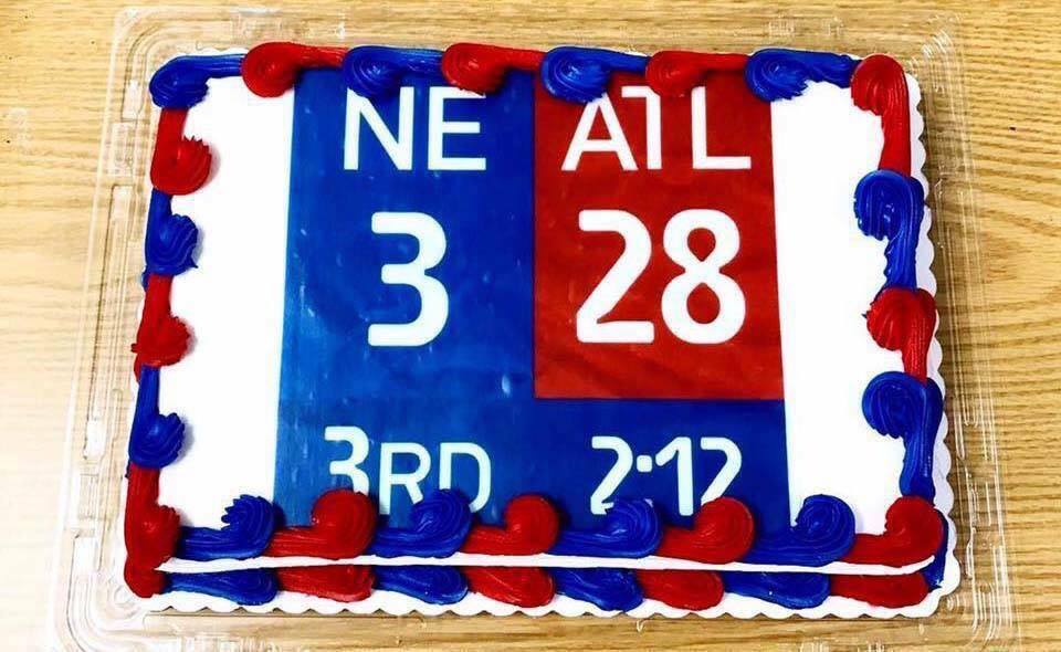 DavidMora's tweet photo. @BreauxMart This one! #FailCake https://t.co/CU3f6iJlRL