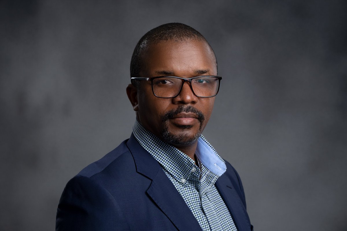 yrblanc's tweet photo. When was the last time you did a Branding assessment? 

The time is NOW for HEADSHOTS of your Board Members, Your CEO, Your Senior Executives and Employees.

#BlancPhotographie #executiveportraitphotographer #employeeheadshotphotographer #headshotphotographer #headshots https://t.co/IRw1taKElN