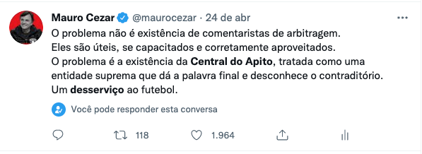 maurocezar's tweet photo. Consultei a @ruelrenata quando trabalhávamos na mesma empresa, entre 2019 e 2020.
Não o faço mais, por discordar frontalmente de suas manifestações sobre arbitragem.
Como não peço opinião a muitos da Central do Apito, que tanto critico.
Homem?
Mulher?
Não importa (segue o 🧶) https://t.co/71f3bXONr1