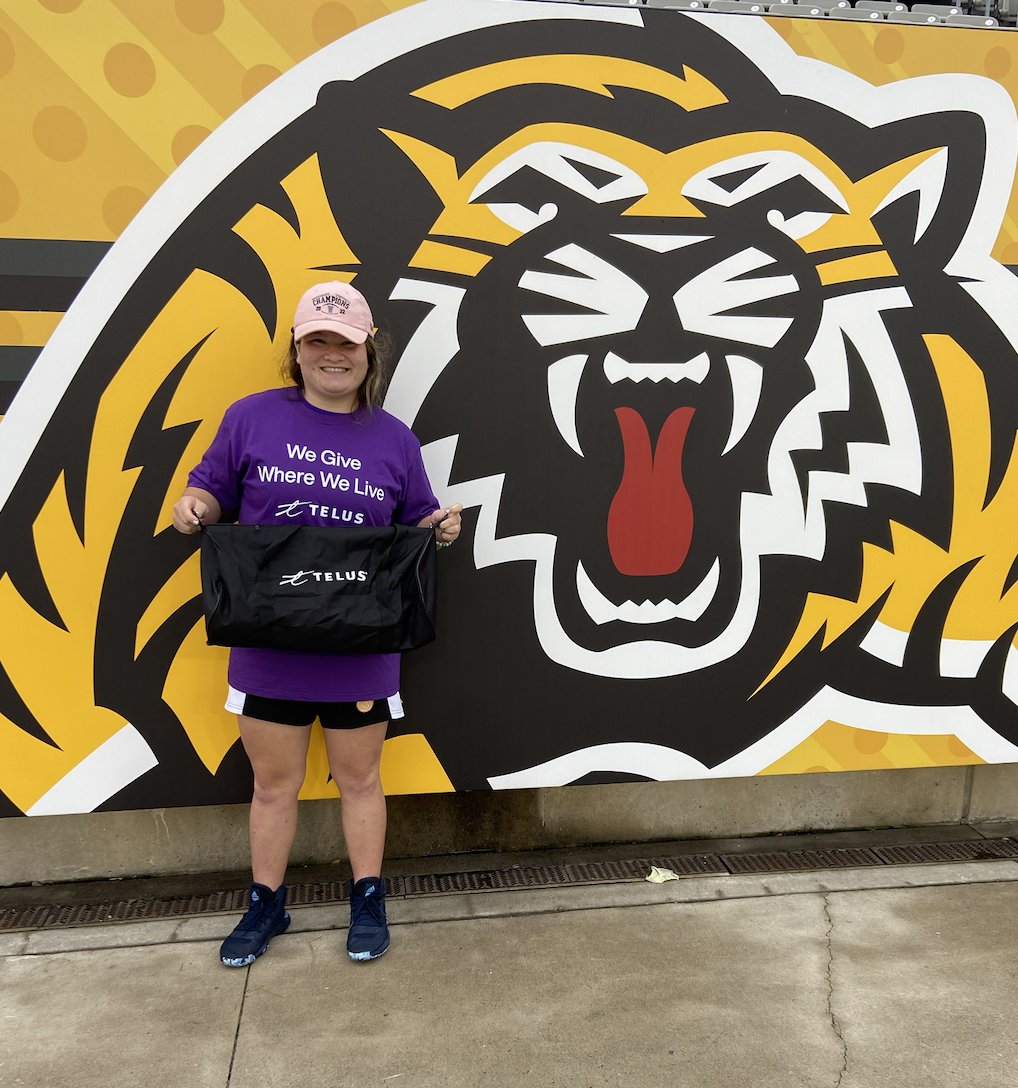 Ticats's tweet photo. The @TELUS Kick for Good gives fans the opportunity to help raise $100K for the TELUS @FriendlyFuture Foundation to support charities such as Food for Life Canada & My School Rocks.
Thanks Katie, Telus will be donating $1000 to Yesterday's game.
#Ticats | #CFL https://t.co/qSOnFHRPfn
