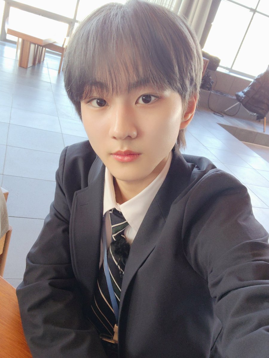 enhypenweverse's tweet photo. [ #정원’s Post ] 220906

#JUNGWON: Photos I found while organizing (my) gallery...!

(1/2)

@ENHYPEN_members @ENHYPEN #ENHYPEN #엔하이픈 https://t.co/GKr0bBbb8o
