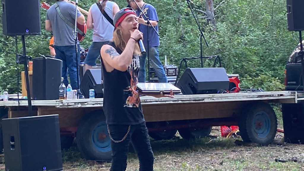 timber_fest's tweet photo. Brandon Watts https://t.co/V8YOIMsrEJ