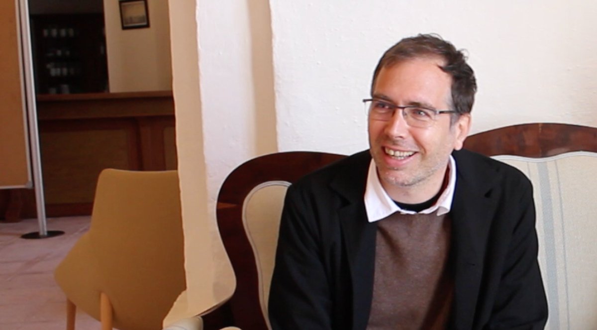 schct's tweet image. 💬❓A l&apos;#Springschool2022 vam entrevistar a @FayeAlexandre4 sobre els seus inicis, la seva feina com a bibliotecari i arxivista de webs a la @laBnF
i com ha impactat la #COVID19 en les seves col·leccions

🔗Fes-hi un cop d&apos;ull
youtu.be/gpokrKKHvtI

✍️@Joeunderocean