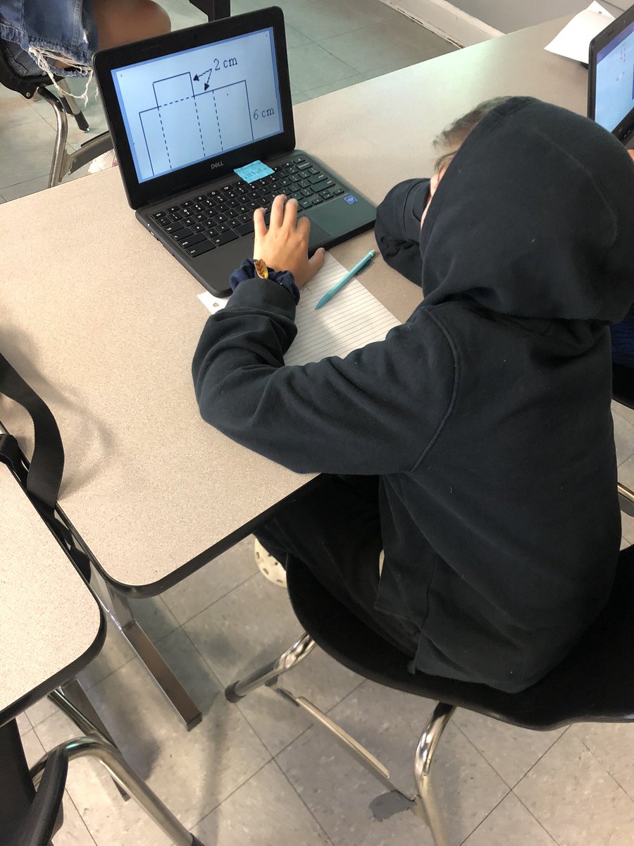 bayleenowlin's tweet photo. 6th grade is showing what they know by taking a pre test for our first math unit! #fmsteach https://t.co/cBQe2a22HL