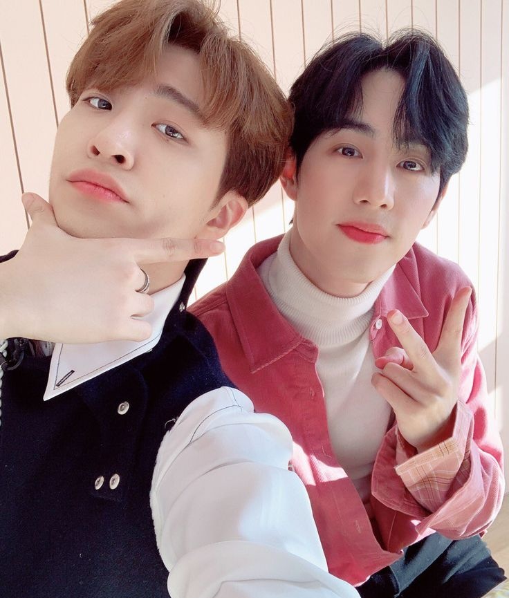 Me caes mal! Mentira Markitos, un bonito Feliz cumpleaños!!! No te enojes estaba ocupado pero aún así te quiero <a href="/DuanYien_B/">𝕸𝖆𝖗𝖐🐰</a>