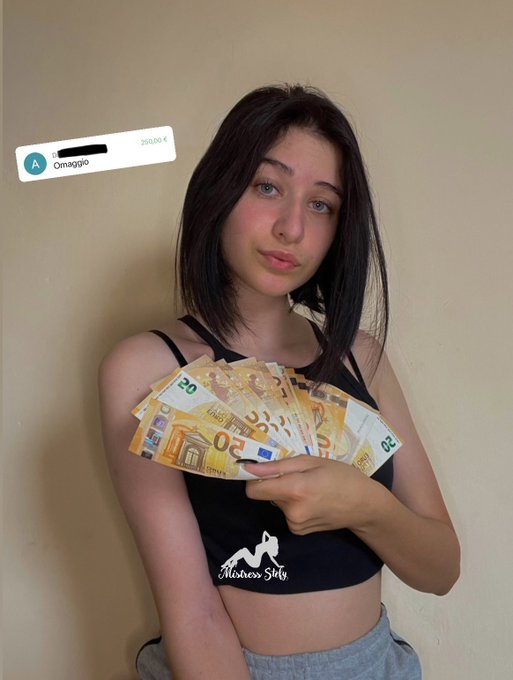 Watch ♛ 𝐆𝐎𝐃𝐃𝐄𝐒𝐒 𝐒𝐓𝐄𝐅𝐘 ♛ OnlyFans 12.99$'s leaked NSFW photo on TwXstars