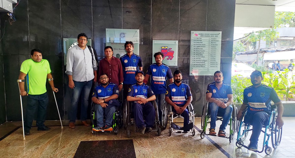 MumbaiWCT's tweet photo. Players of @MumbaiWCT with Squadron Leader  (RETD.) @abhai79 Jt. Secy. @dcciofficial &amp; President 
@wcia_official.
Mr. @imRaviKChauhan GEN. SECRETARY of @dcciofficial &amp; Mr. @abey1968 General Manager of 
@BCCI at BCCI Headquarters in Mumbai
@MumbaiCricAssoc @JayShah @SGanguly99 https://t.co/UFNDpJGb7i
