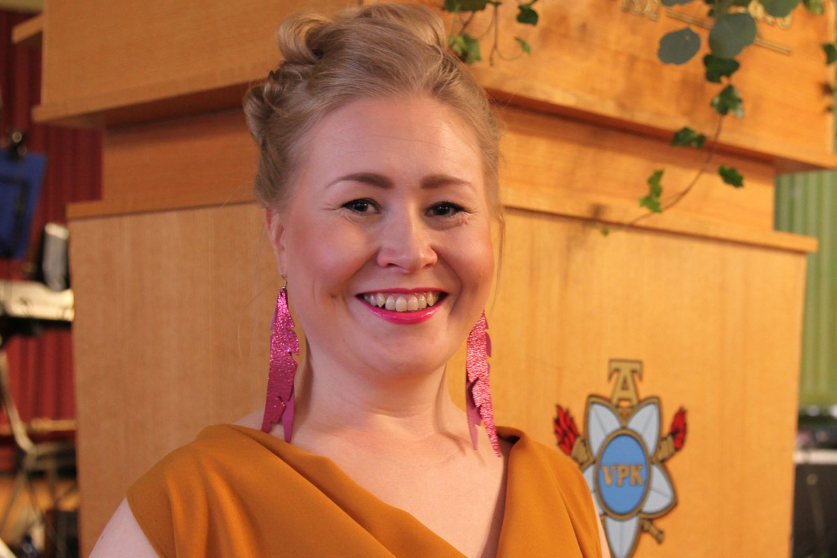 Yhteiskuntatieteellinen tiedekunta Turun yliopisto (@utusoc) on Twitter photo 100 vuotta sitten aloitti toimintansa <a href="/UTUpsy/">Psychology at University of Turku</a>. Vuosijuhlapuhuja @Essi_Karvonen puhe luettavissa #YhteiskunnastaRakkaudella-blogissamme. "Pidä huolta itsestäsi, kyseenalaista omia havaintojasi, ja sitten anna mennä. "
#psykologia #alumni <a href="/UniTurku/">Turun yliopisto - University of Turku</a>
blogit.utu.fi/yhteiskunnasta… 100 vuotta sitten aloitti toimintansa <a href="/UTUpsy/">Psychology at University of Turku</a>. Vuosijuhlapuhuja @Essi_Karvonen puhe luettavissa #YhteiskunnastaRakkaudella-blogissamme. "Pidä huolta itsestäsi, kyseenalaista omia havaintojasi, ja sitten anna mennä. "
#psykologia #alumni <a href="/UniTurku/">Turun yliopisto - University of Turku</a>
blogit.utu.fi/yhteiskunnasta…
