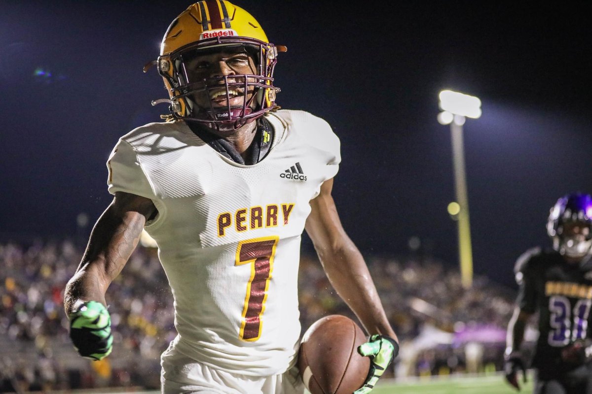 Touchdown Sequence 🔥🔥 <a href="/PHS_Football1/">PerryPanthersFootball</a> <a href="/CoachSmith_PHS/">Kevin smith</a> <a href="/Coach_Rodgers44/">Tyler Rodgers</a> <a href="/EricDevoursney/">@coachdevo</a> <a href="/NickBenedetto_/">Nick Benedetto</a>