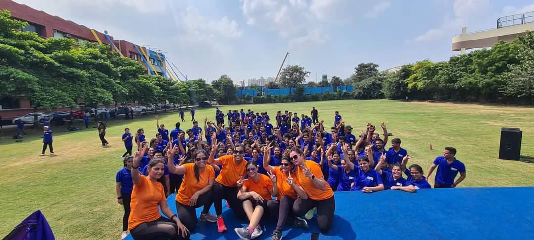 itschhayahere's tweet photo. Day-6 of pre induction programme at the house of @JaipuriaMBA , conducted #fitness #mania (#zumba) session for 2022-24 batch by MISAKI FITNESS &amp; DANCE. 
Vibes are so energetic.
#jaipurians https://t.co/e8FqG0njzg