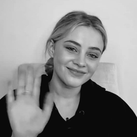 L4NGFORD's tweet photo. good morning to the one who deserves  all the love the world has to offer ✨ JOSEPHINE LANGFORD ✨ https://t.co/E8C6sxL25s