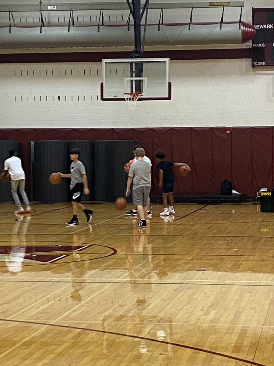 Lisa Eakins tweet media