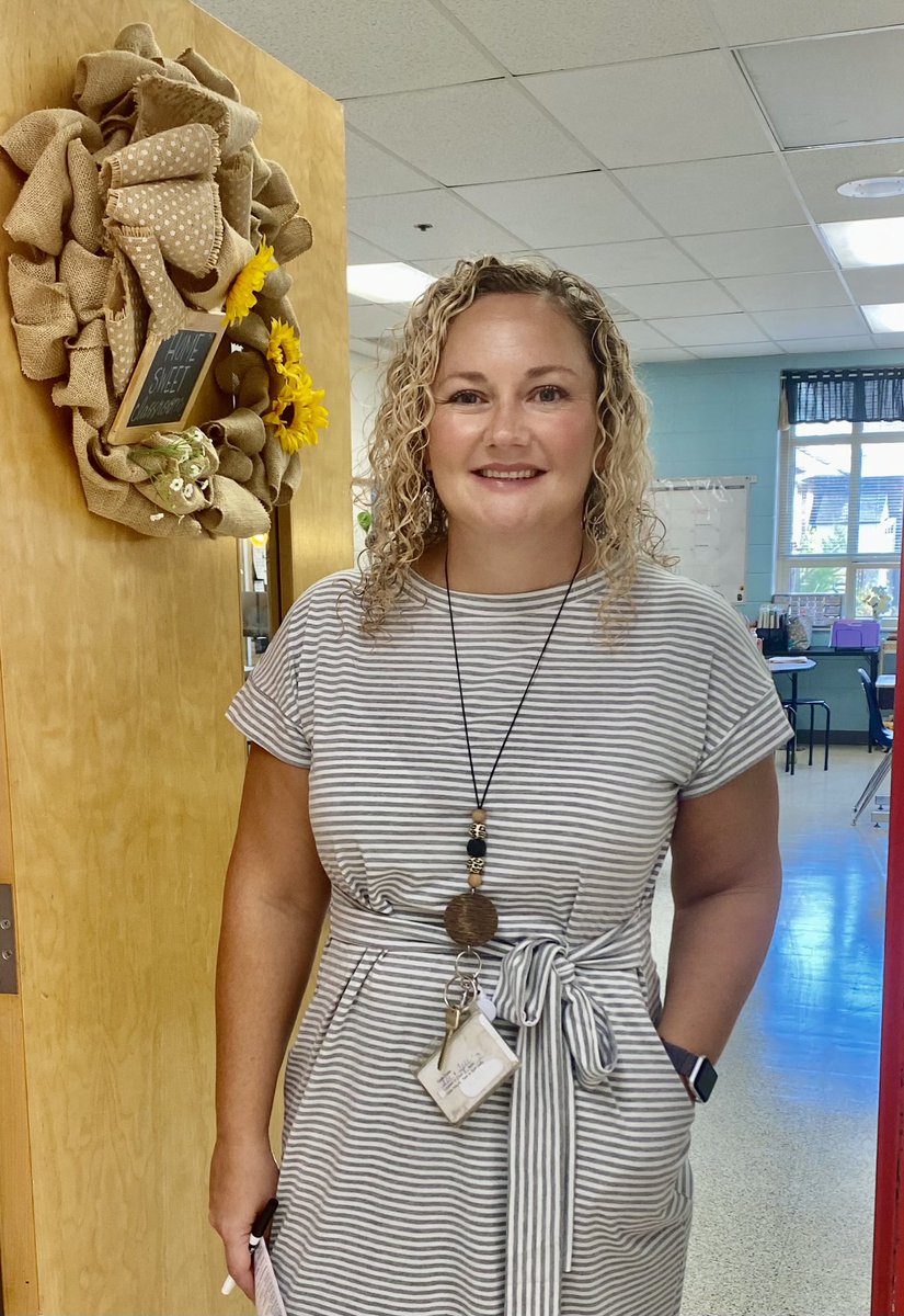 marietculver's tweet photo. Welcome! Welcome! Welcome! @vbschools @SeatackDream @AAD_Inc #LivetheDream #SeatackDreamers #VBFirstDay #Cheers https://t.co/1HMM1n5I5F