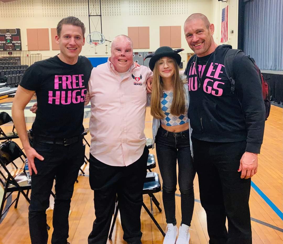 SweetheartHero's tweet photo. For the remainder of this month, the team will be in New York, New Hampshire, Vermont and Virginia! Today, we are at Crown Point Central School in New York !
#hope #empathy #action #goodbusy #tuesdayvibes https://t.co/MMmoxt36sD
