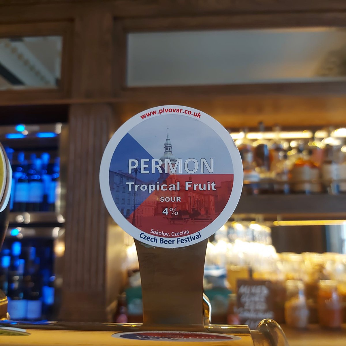 thecolmoretap's tweet photo. We've just started pouring another amazing beer from the Czech Beer Festival brought to you by @PivovarUK.
Permon - Tropical Fruit Sour - 4%
Bursting with Mango, Passionfruit & Guava this is a really approachable, session sour.
#craftbeer #sourbeer #czechbeer #pivo #permon https://t.co/oFxwkmxViE