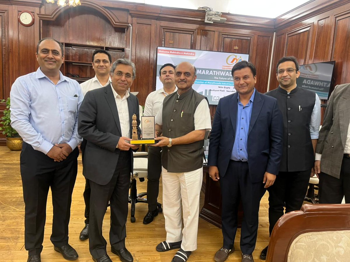 . @CMIAAurangabad would like to thanks Hon. Dr. Bhagwat Karad sir for organising the meeting at his office in New Delhi. @nitin0104, @AshishGarde, @DushyantNPatil3, @ArpitSave, @srbhogale were present for the meeting.