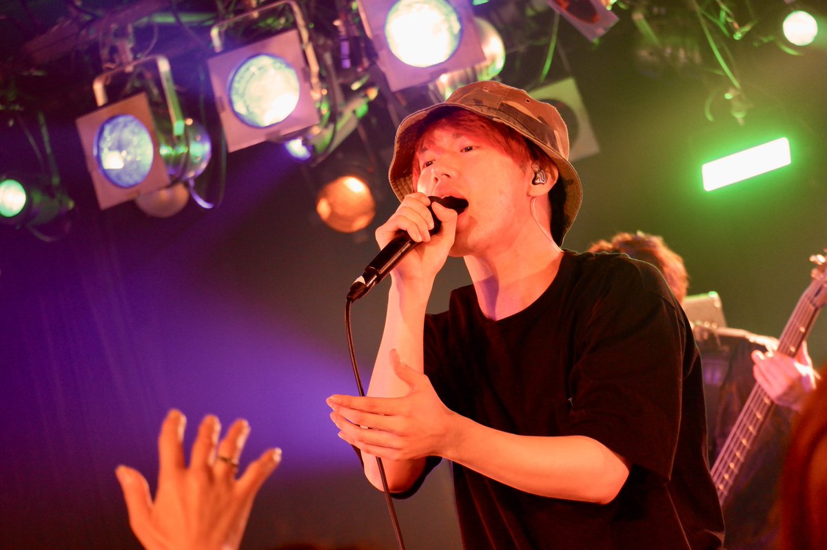 KazunoriInudo's tweet photo. 昇り竜〜！！
んーー。良いライブだった！！
新曲の『赤裸々』良かったでしょー。
泣いてる子見つけたよ〜
どんどんライブして行きたい！と思えるライブだった！！

久々に井深とー！

#ダイセカ
#バグトリ
#フィルフリーク
#tenoto
#Makeownlife
#大地くん
#クレスト https://t.co/0S8dzB2EMV