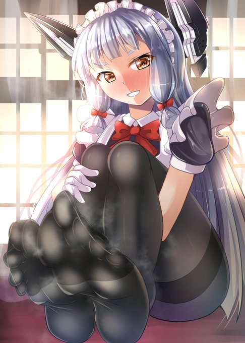 うむ…(ˇωˇ)
#黒の日  #9月6日は黒タイツの日 