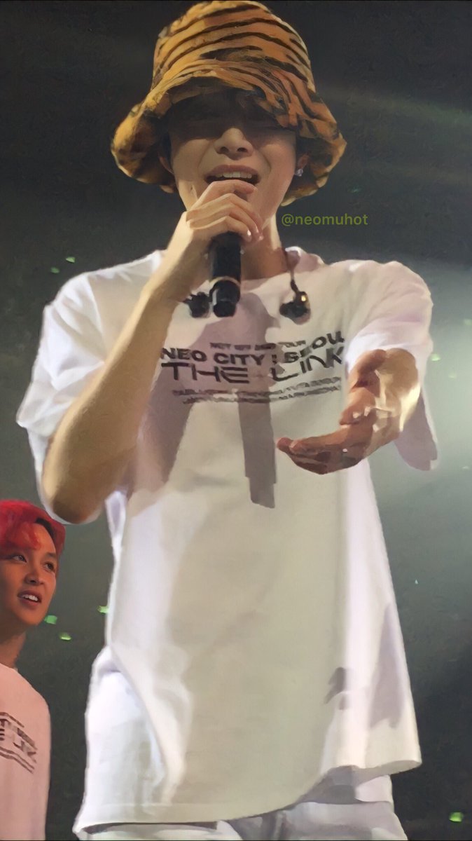 Jungwoo was standing in front of me himlay malala!!!!

#NCT127inManila #THELINKTourManila #NEOCITY_THE_LINK_MANILA #JUNGWOO