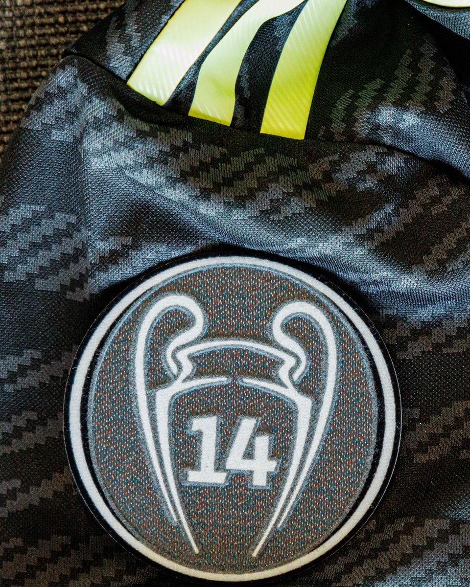 MadridSports_'s tweet photo. Hoy estrenamos parche. 

😍🏆 https://t.co/VYGEyL02bI