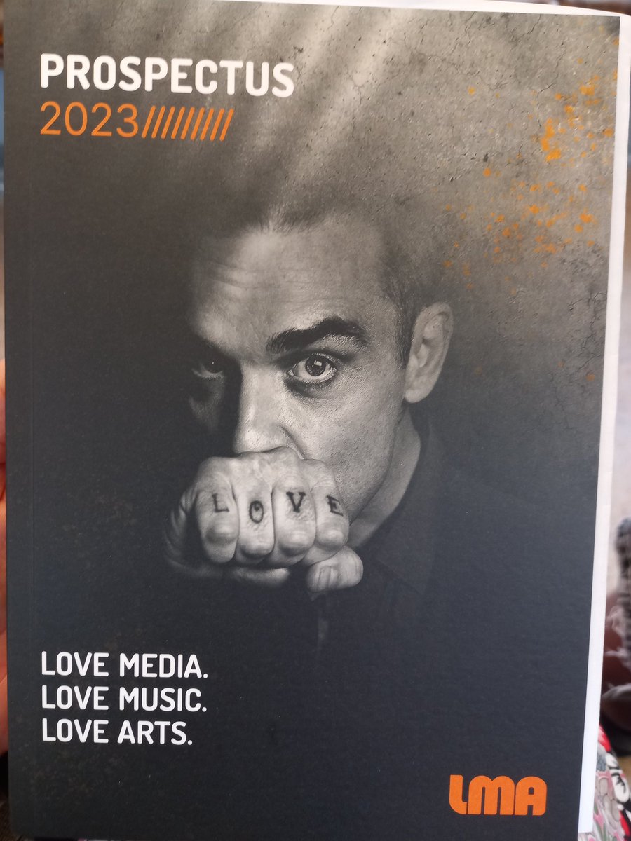 AbigailHalley1's tweet image. Excited to begin my @lmauniofficial journey teaching classical acting! 
#theatrebedrock #actingdegree #sharelearning