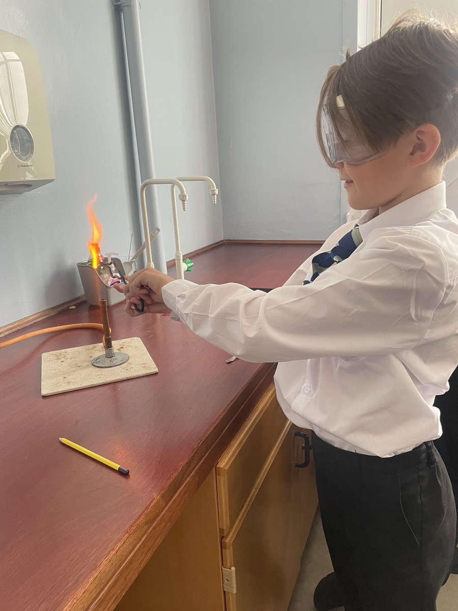 Miss Newell tweet media