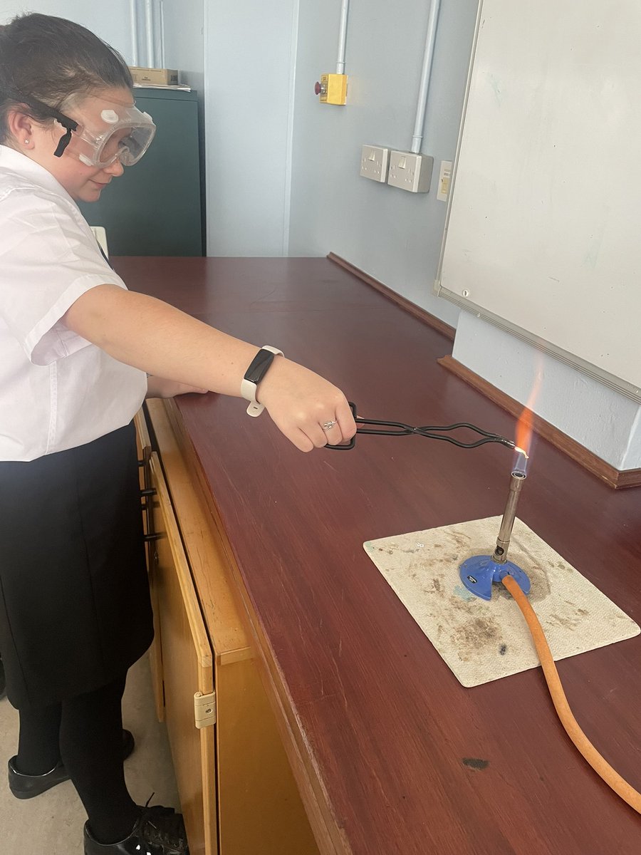 Miss Newell tweet media