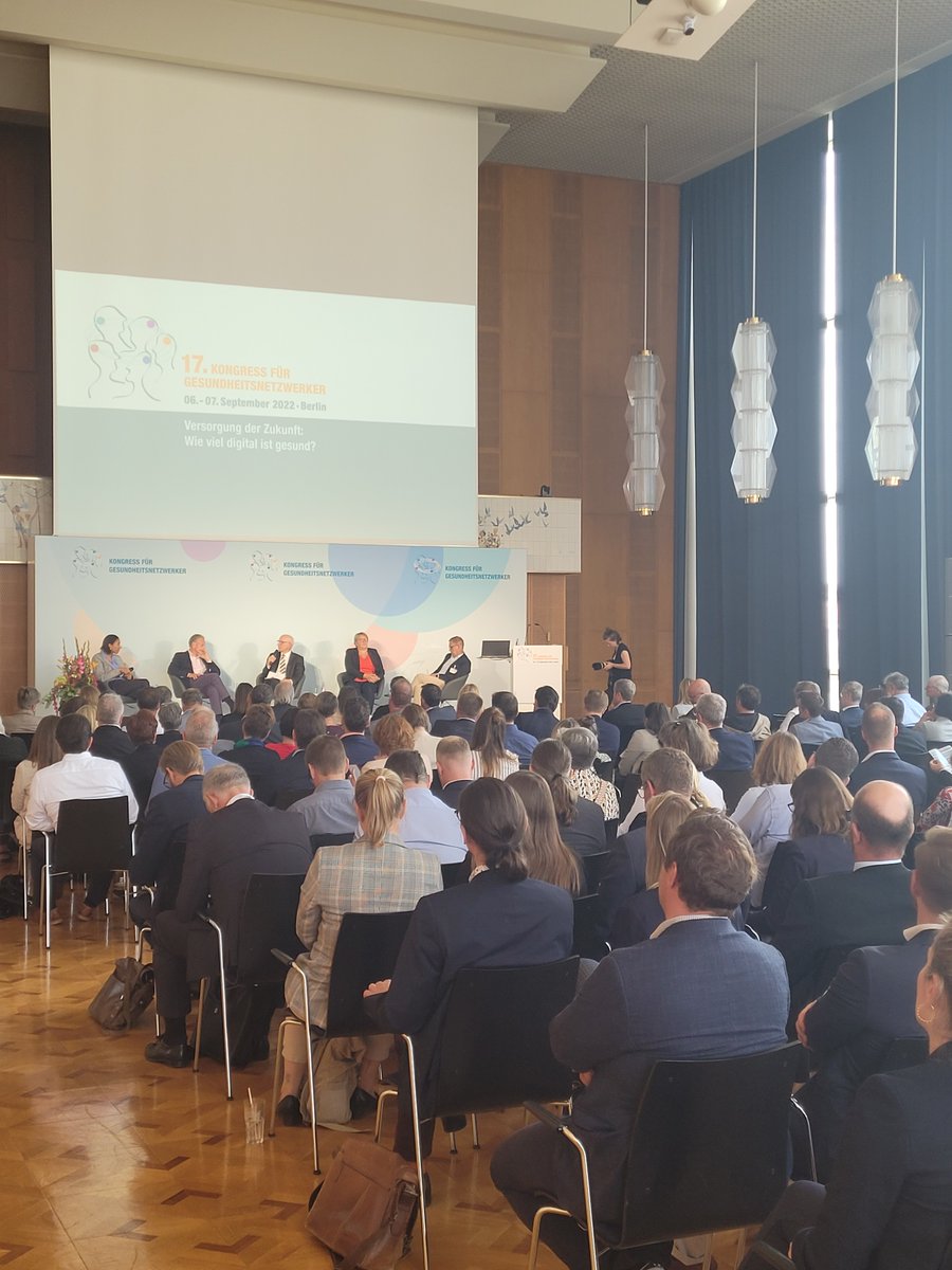PAVbrand's tweet photo. Versorgung der Zukunft: wie viel digital ist gesund? Akteure des Gesundheitswesen diskutieren über die #Digitalisierung der Gesundheitsvetsorgung in Deutschland. Unsere Praxismanagement #Software #DocSuite hilft die Prozesse in der Arztpraxis zu optimieren. https://t.co/Cfwby8rQl5