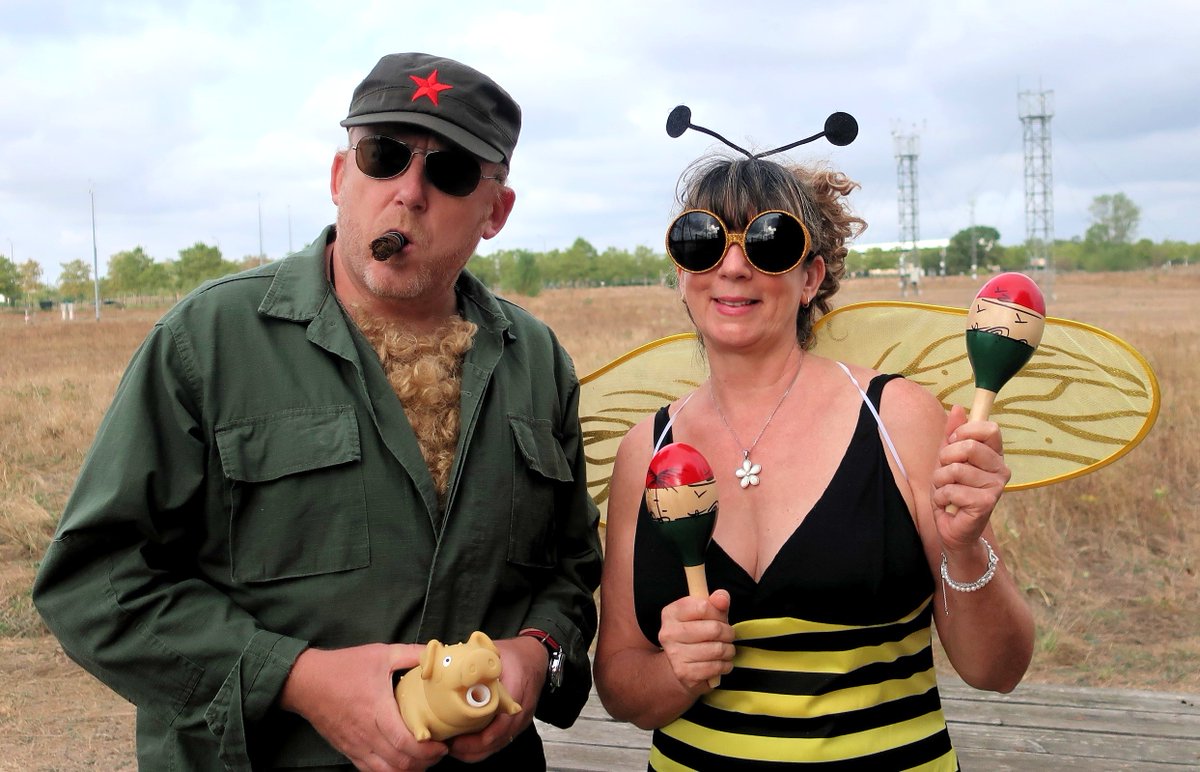 OuikG's tweet image. La situation géopolitique ayant beaucoup évolué, votre bien aimé Guide Suprême a dû s'adapter... Mais il revient - et il est bien accompagné! #LiderMaximo