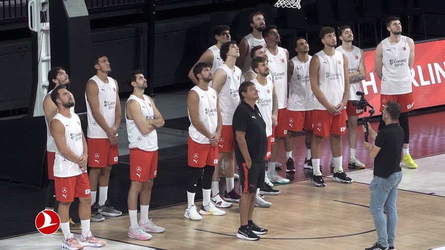 🇹🇷🏀🛫

#Türkiyeninİmzası #Turkishairlines #TürkHavaYolları #Riofilm #Özhikayeler #eurobasket2022