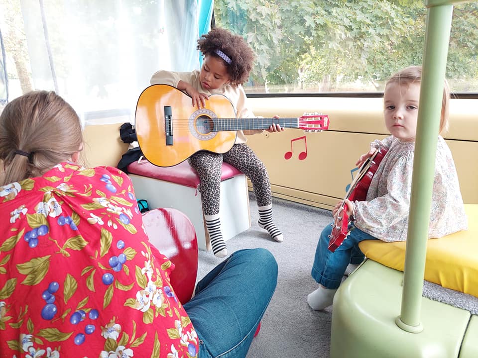 LycaeumMusic's tweet photo. Our amazing MusicOnWheels bus! Thanks everyone for being on board! MusicOnWheels look forward to seeing you soon!
#MusicOnWheels #musiclessons #outinlondon #piano #violin #guitar #childrensevents #musicalbus https://t.co/KaNd7KFgkw