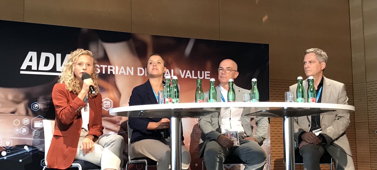 BrigitteLutz's tweet image. Datenökosysteme &amp;amp; „Intelligence driven Modelle“ werden real und diskutiert. #ADVKonferenz ⁦@ADV_ITCommunity⁩ Wer hilft? ⁦@data_dio⁩ #GreenDataHub #Gaia-X.AT #WeloveData ⁦@NPopanton⁩