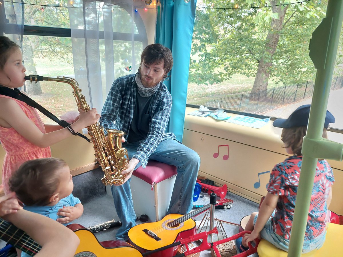LycaeumMusic's tweet photo. Our amazing MusicOnWheels bus! Thanks everyone for being on board! MusicOnWheels look forward to seeing you soon!
#MusicOnWheels #musiclessons #outinlondon #piano #violin #guitar #childrensevents #musicalbus https://t.co/KaNd7KFgkw