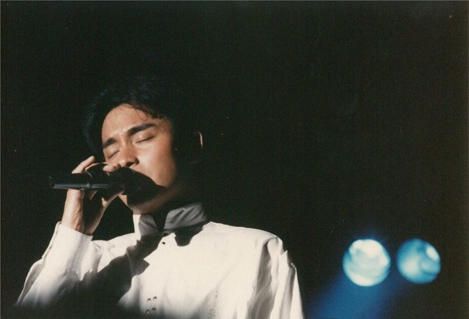 deep2st's tweet photo. I love you with all my heart https://t.co/JH26Rict4S