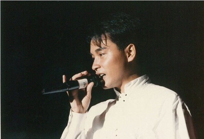 deep2st's tweet photo. I love you with all my heart https://t.co/JH26Rict4S