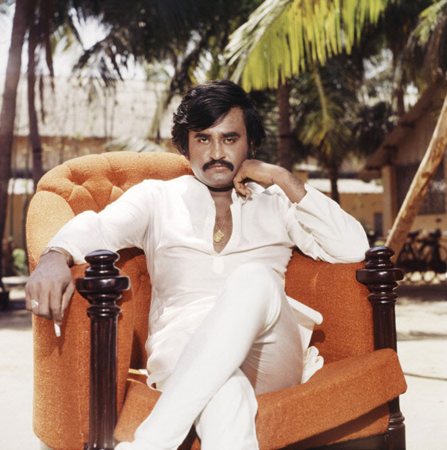 Papperpadi's tweet photo. Wat a style🎬🎥📽.
.
.#Rajinikanth 
#PonniyinSelvan 
#ponniyanselvan 
#PonniyinSelvantrailer https://t.co/GmeMZhCCcH