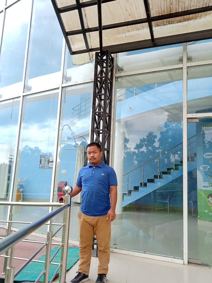 LunnLhouvum's tweet photo. Visit to Science Centre, Imphal. https://t.co/sJFRa6ZsJh