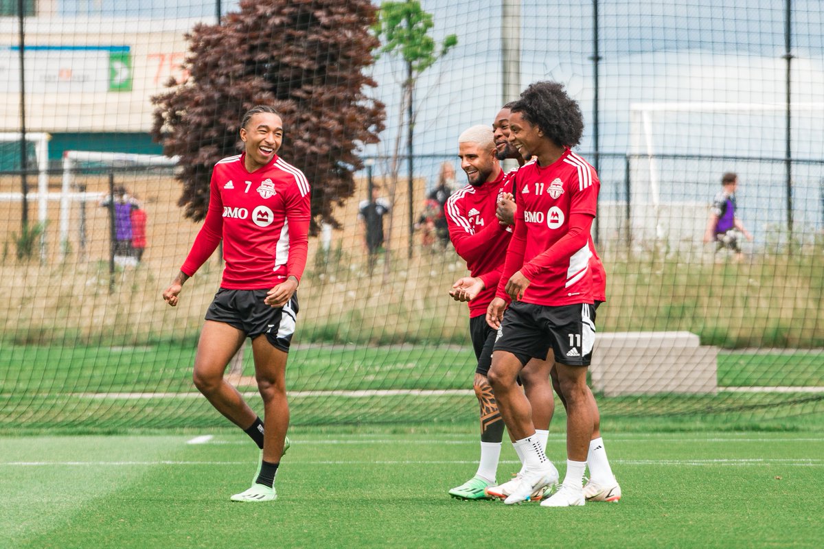 TorontoFC's tweet photo. When you and your friends show up the #thefirstdayofschool wearing the same thing 😅 https://t.co/61ibbSEByd