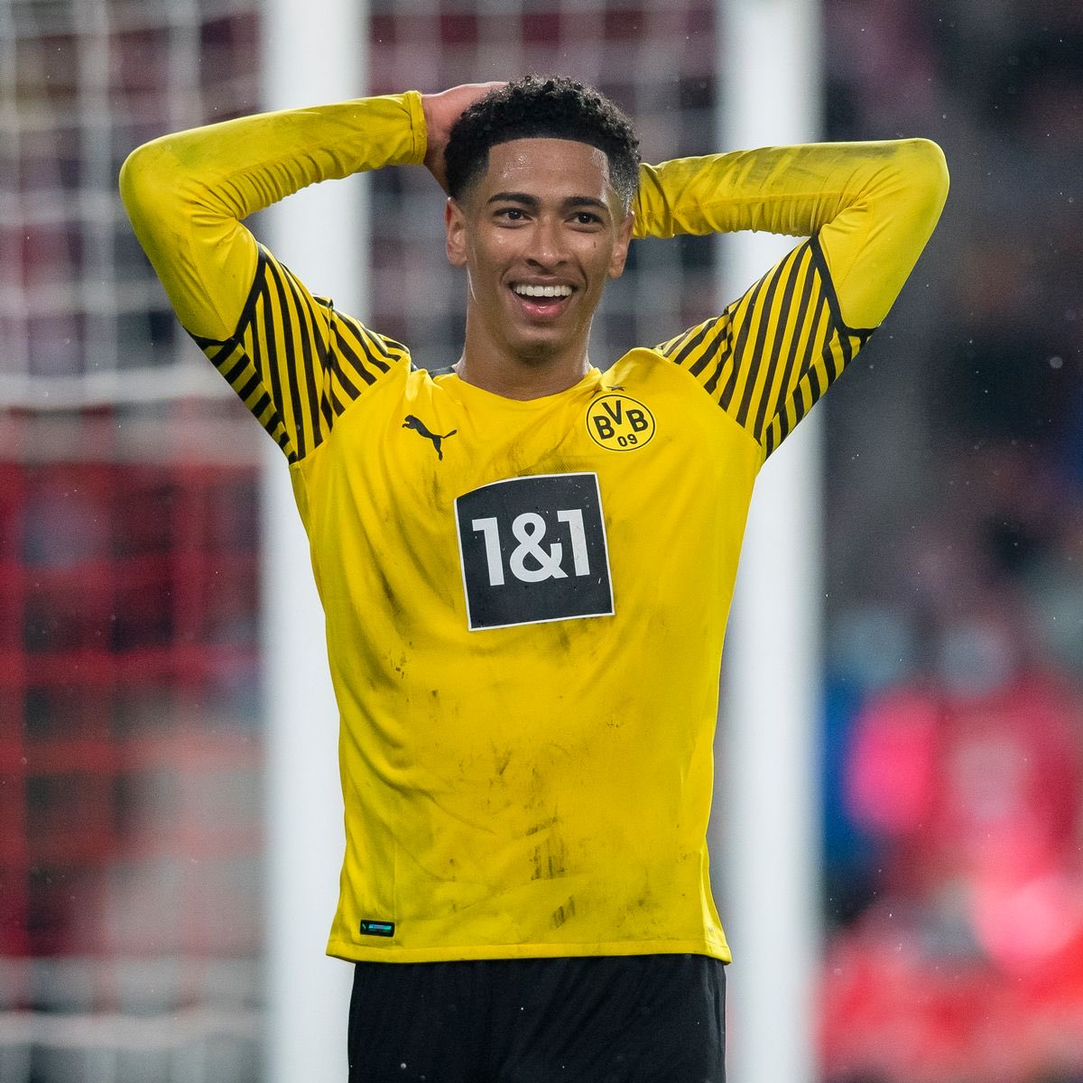 Like this for tonight’s #UCL opener between #BVB &amp; Copenhagen with BF.

-Bellingham has hit 1+ shot on target in 4/5 of #BVB’s games so far.
-Bellingham picking up good positions to get shots off, avg 2.6 spg (3, 2, 1, 5, 2).
-#BVB avg 14 shots pg, so expecting a fair few today.