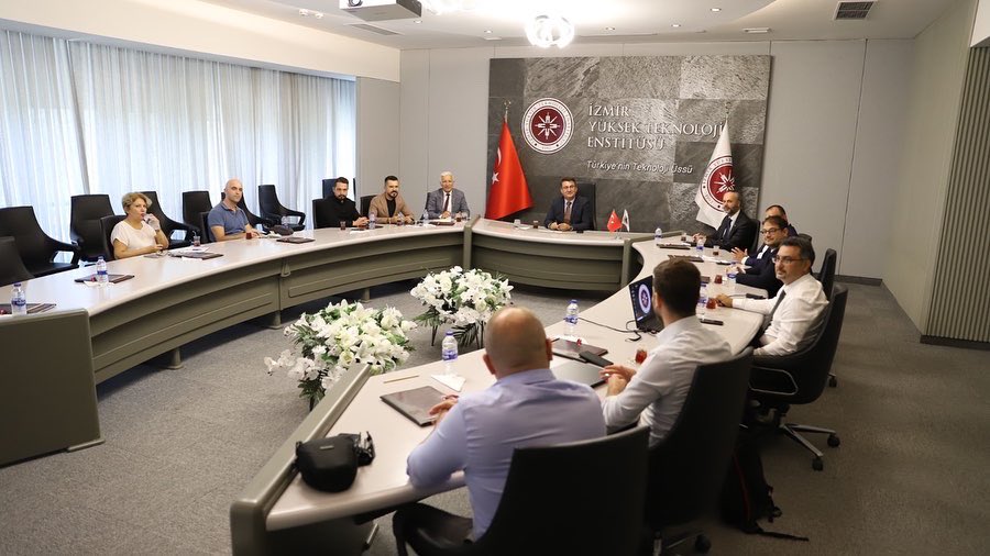 ProfYusufBaran's tweet photo. @izmirkalkinma (İZKA), XGEN ve @aspilsan_enerji yetkilileriyle @iyteedutr’de bir araya geldik.
@TCSanayi koordinasyonunda #İZKA tarafından desteklenen Yeşil ve Mavi Dönüşüm Programı kapsamında kabul edilen temiz hidrojen üretimi projesinin akademi ayağının #İYTE’de https://t.co/7wteCpqGtE