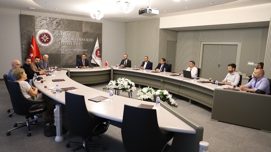 ProfYusufBaran's tweet photo. @izmirkalkinma (İZKA), XGEN ve @aspilsan_enerji yetkilileriyle @iyteedutr’de bir araya geldik.
@TCSanayi koordinasyonunda #İZKA tarafından desteklenen Yeşil ve Mavi Dönüşüm Programı kapsamında kabul edilen temiz hidrojen üretimi projesinin akademi ayağının #İYTE’de https://t.co/7wteCpqGtE