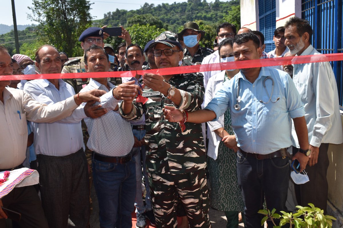 jammusector's tweet photo. #121Bn organised a free medical camp under #CivicActionProgram  During the camp,conducted free medical check up, distributed medicines  to needy people in vill Phinter,Billawar,Kathua(J&amp;K)
#CRPFinServiceToHumanity https://t.co/WJ6GWgmHtS