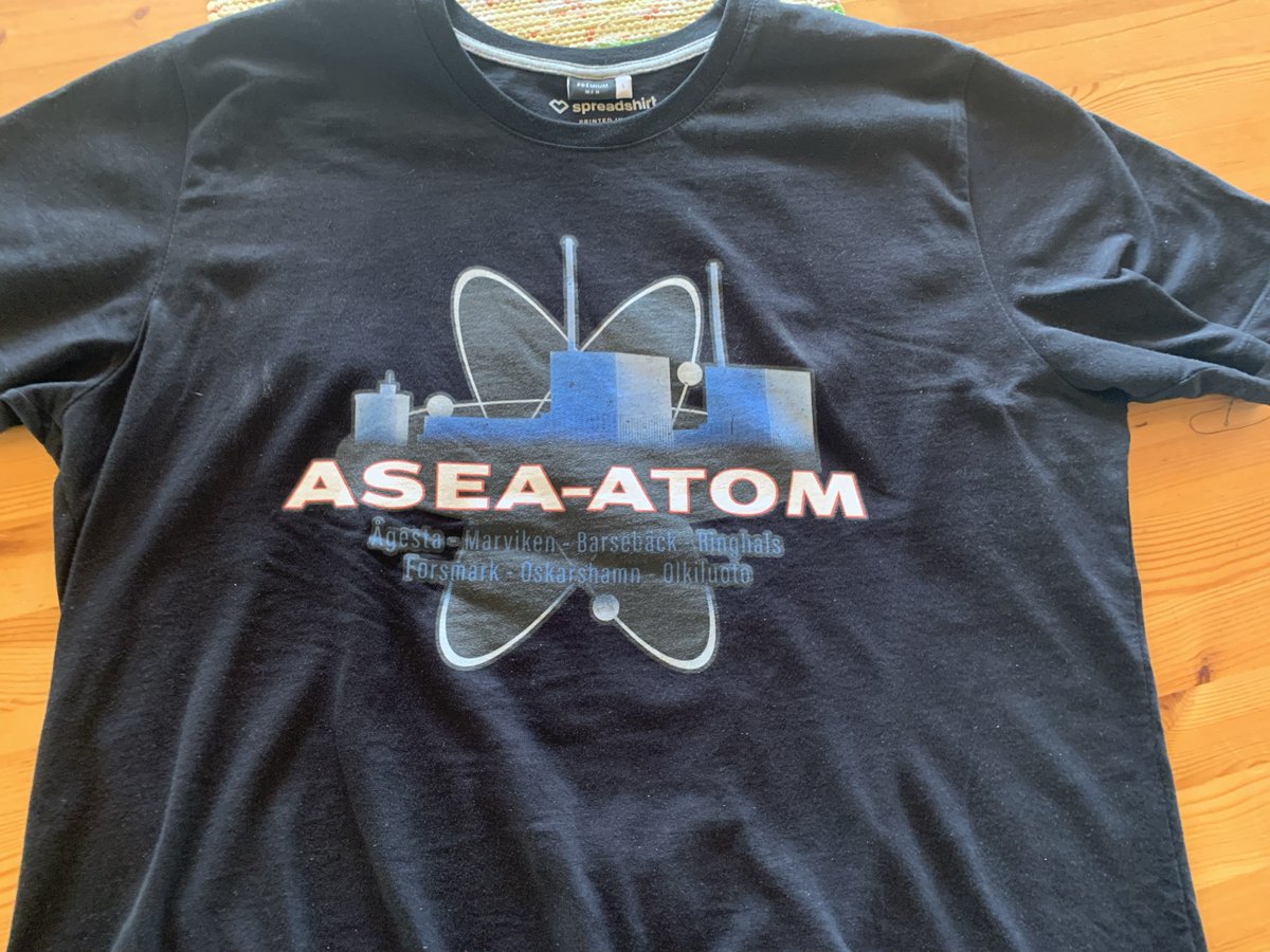 Asea Atom är snart en verklighet, tröjan säljs av Grufmans Bil i Järfälla😀
Ping <a href="/ChangFrick/">Chang Frick</a>