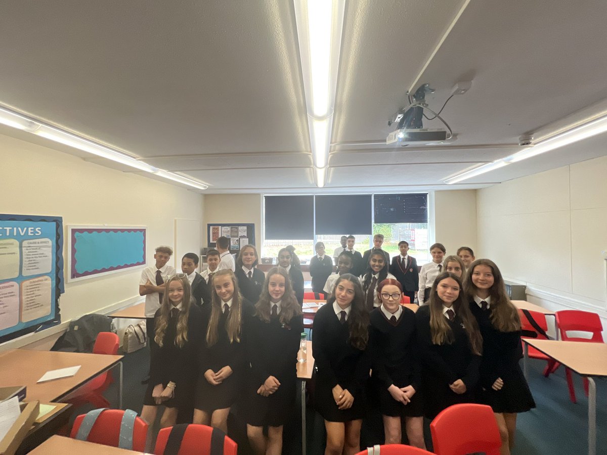 MissWallsDrama's tweet photo. I can’t believe my form are year 9 already, how time has flown by. The class looked very smart in their new uniforms. @MissSFuller @KAKempston https://t.co/1F3sw8X2sm